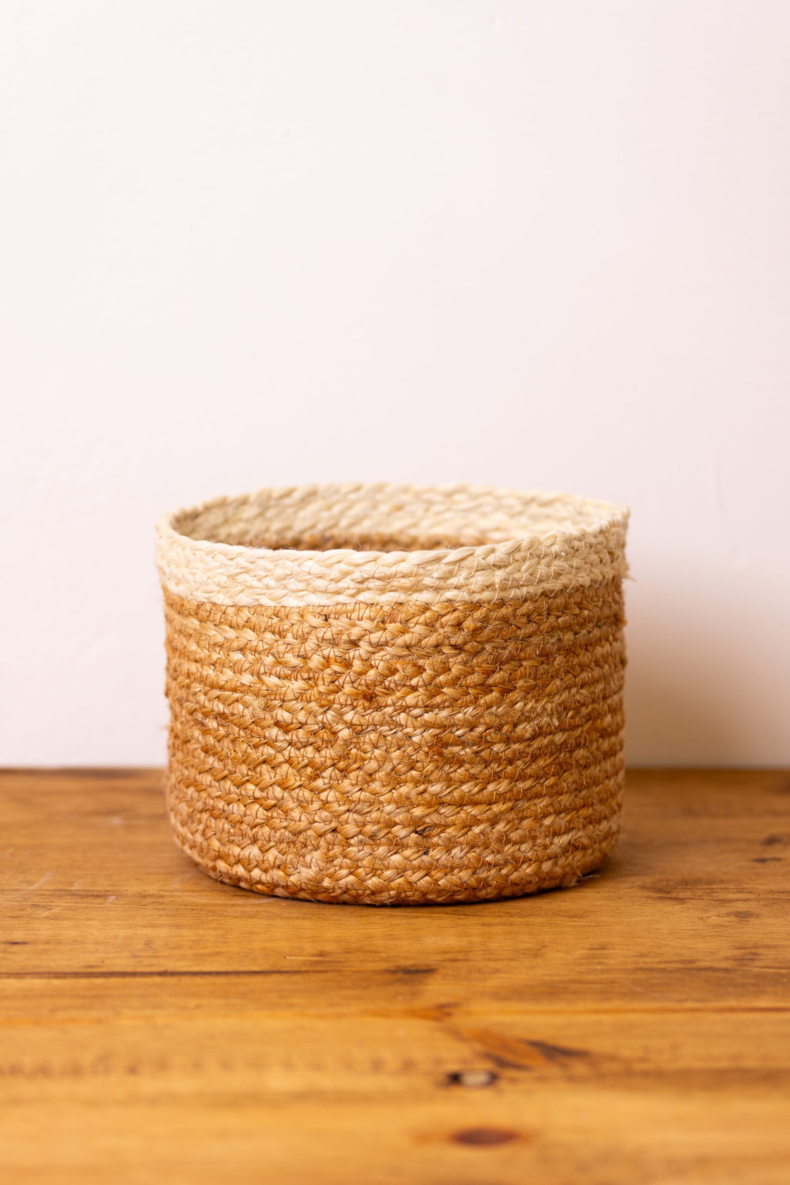 Panier rond en jonc – Image 1